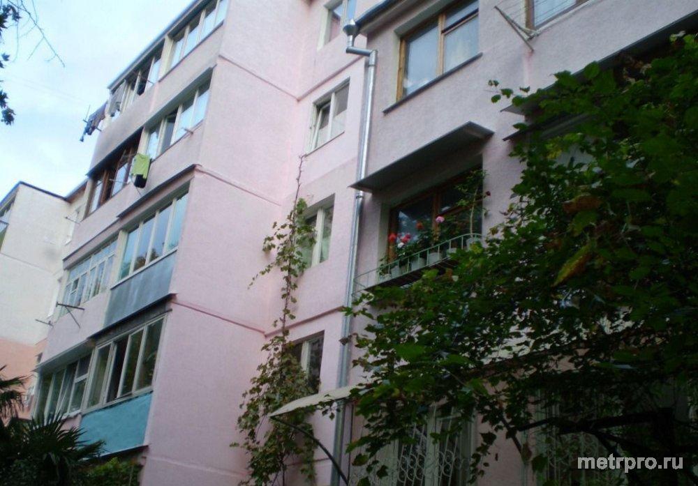Продается двухкомнатная квартира проекта 'грузинка' по ул. Свердлова,75. Общая площадь 51 м.кв., жилая площадь 29...