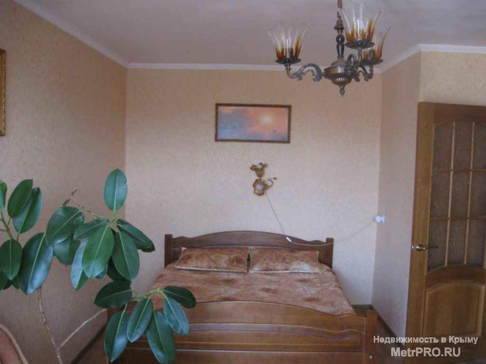 Сдается посуточно в Севастополе уютная  квартира в Стрелецкой бухте, с хорошим ремонтом,с балкона вид на море и... - 1