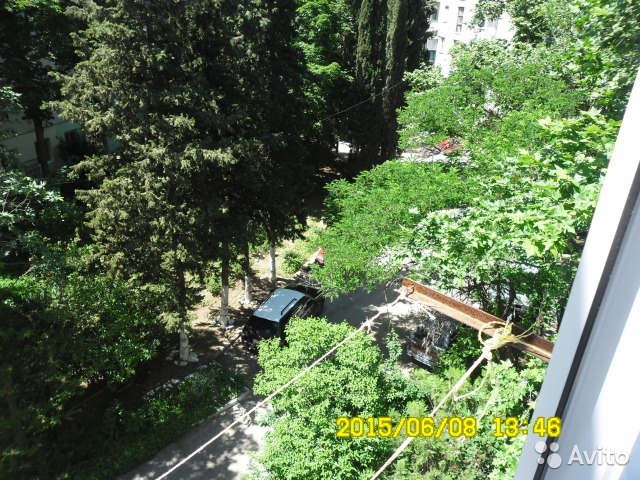 2 комнатная квартира в Алуште ул. Ленина 41, 3 этаж 4 этажного дома, общая площадь 43м. кв.Квартира сухая и теплая,... - 2