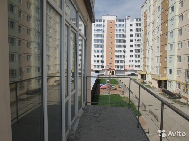 3-х комнатная квартира общей площадью 72 м², включая балкон в элитном 3-этажном новострое. Высота потолков более 3... - 4