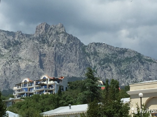 Сдам посуточно квартиру-студию в Крыму г.Ялта пгт.Мисхор, бывший корпус санатория 'Ай-Петри'. До моря пешком 5 минут.... - 12