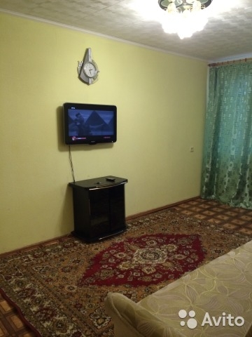 Сдам 1 кв в р-не Универмага.В квартире новая мебель,плазменный ТВ,кондиционер,стиральная машина автомат,микроволновая...