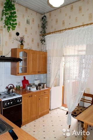Продается большая 3-комнатная сталинка в центре Севастополя на улице Большая Морская. • Общая площадь квартиры 94... - 4