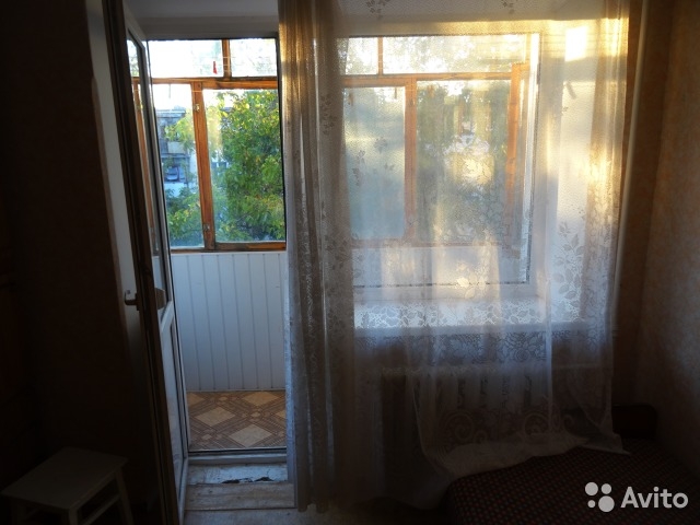 Центральное отопление, газ, кодовый замок в подъезде. Торг уместен
