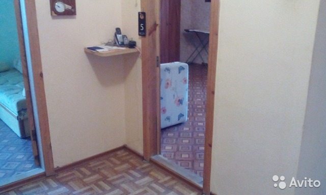 Продается двухкомнатная квартира улучшенной планировки в г. Севастополе, 6-й этаж, лифт работает, вид на город.... - 3