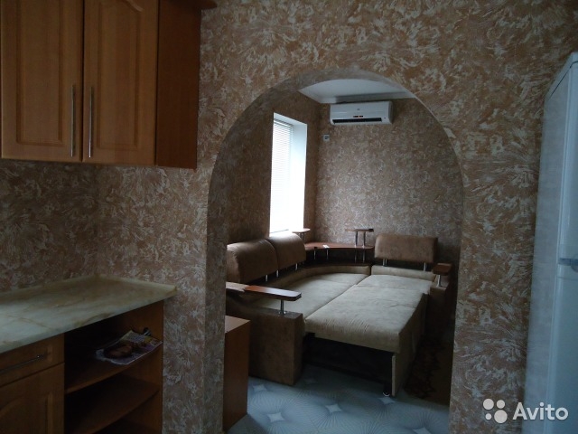 Продам отличный каменный  дом на берегу Азовского моря,с Золотое.Рядом знаменитые Генеральские пляжи.Автономное... - 8