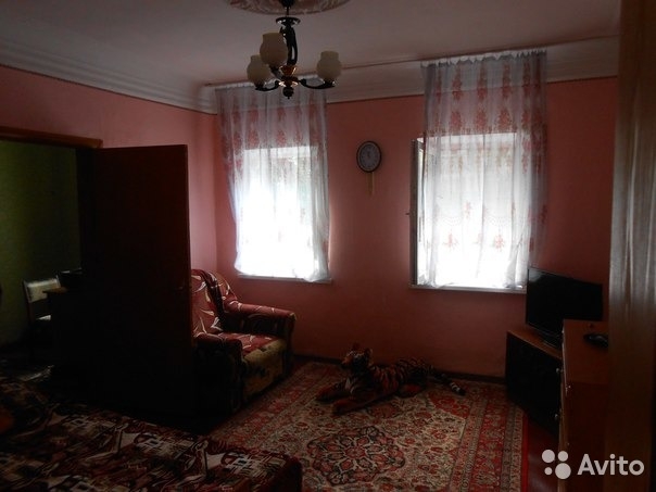 Продается дом по ул.Паровозная  на участке 6 соток. В доме ремонт,  4 комнаты, две проходные и две отдельные.... - 2