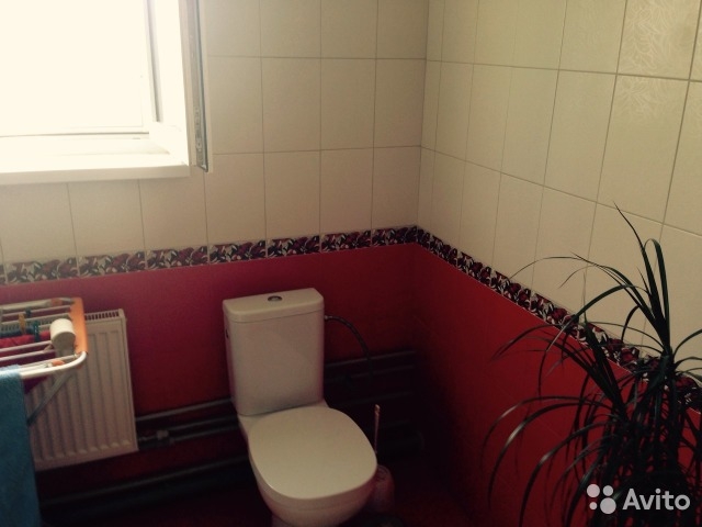 продается коттедж 100 м2, участок 4 сотки, вода, свет, отопление. Полностью готовый к проживанию, с мебелью.... - 3