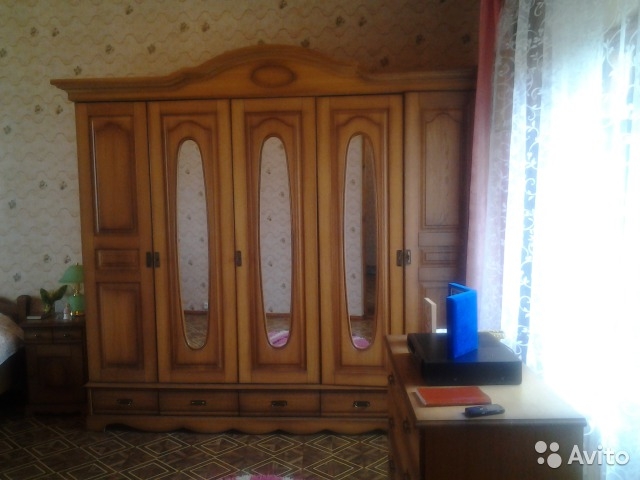 Продаётся дом общей площадью 121кв.м. в двух уровнях, со своим двориком. На первом этаже: прихожая, кухня, столовая,... - 2