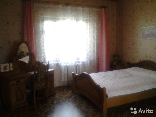 Продаётся дом общей площадью 121кв.м. в двух уровнях, со своим двориком. На первом этаже: прихожая, кухня, столовая,... - 6
