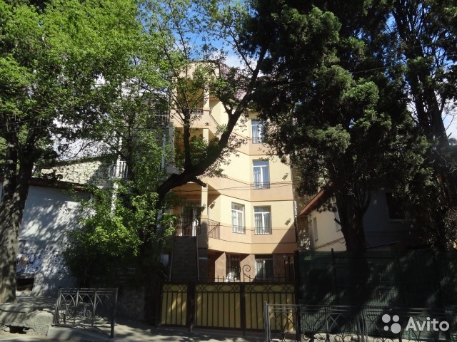 В р-не центра набережной Ялты,сдаю часть дома со всеми удобствами  в двух уровнях видовой с ремонтом.Располагается на... - 12
