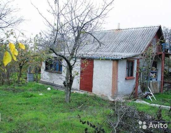 Продается жилая дача в районе 7 -км ( СТ 'Гидростроитель'). Одноэтажный дом площадью 30 кв м  состоит из 2- х комнат...