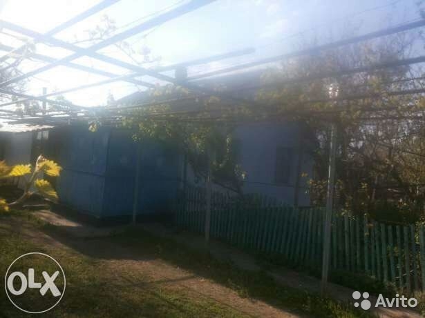Продам дом в Роздольном р-н. с. Огни. Дом жилой, три комноты, коридор, веранда, летняя кухня и хоз.постройки. Есть...
