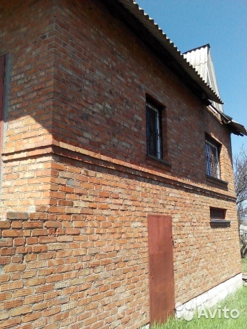 Продается добротный дом в д.Войкова , 3км. от г.Керчь, 15 км. от Азовского моря (с.Курортное). Дом новой постройки, в... - 2