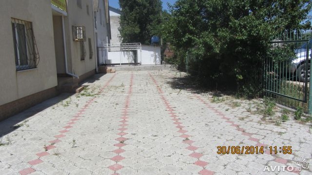 Продается  гостевой  2-х этажный новый дом на берегу Черного моря в г.Саки база отдыха 'Прибой' со всеми удобствами:... - 2