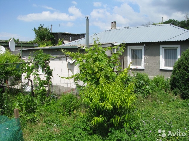 Дом 48м2 на своем участке земли 1063м2(гос.акт) с.Танковое 14 км.от Бахчисарая по дороге: Бахчисарай_ Ай-Петри _Ялта....