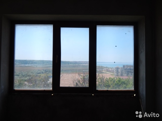 Продам гостиницу в Орловке. Три этажа, 360 м2, 12 комнат, 6 соток земля, отдельный гараж.  Гостиница находится в 100... - 10