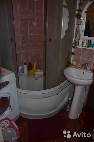 Продается 2-х комнатная Квартира на ул. Поповкина. Общая площадь 46 кв.м., кухня- 7 кв.м, на 5эт. 5 этажного здания....