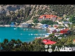 Сдам прекрасную двухкомнатную квартиру с евроремонтом, посуточно, в центре поселка Новый Свет, оборудованную бытовой... - 1
