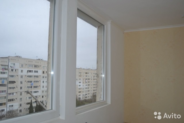 Продается отличная 1-к квартира, Проспект Октябрьской Революции. Этаж 7/9. Общая площадь 43 м2, комната 20 м2, кухня... - 3