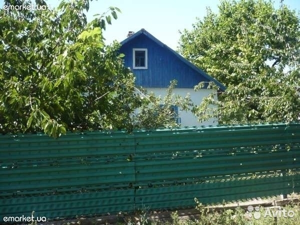 Дом с Партизаны Кировского р-на  дом:две комнаты,кухня,коридор  Летняя кухня:комната,кухня  Хоз. постройки,молодой... - 1