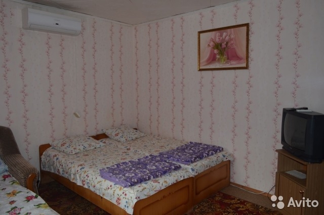 ОТДЫХ НА БЕРЕГУ В ЕВПАТОРИИ. ( ул.Революции, Татарская, Красноармейская-один собственник.) Вас ждут уютные домики(... - 11