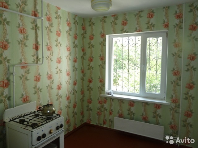 Продаем 3-х квартиру на Проспекте Победы , общ.пл.64 м.кв. , 1/9 , с лоджией , везде стоят стеклопакеты , квартира...