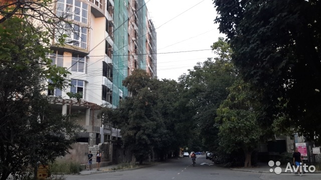В лучшем районе города, в районе парковой зоны на ул Фрунзе. Дом утопающий в зелени, Новостройка компании... - 2