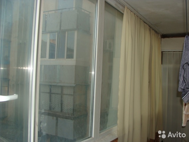 Трёхкомнатная квартира, улучшенной планировки в центре г.Бахчисарая, с индивидуальным отоплением расположена на...
