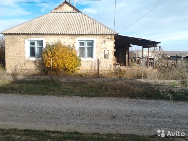 Дом в хорошем состоянии 100 м2,из четырех комнат,и коридора,печное отопление.На улице имеется колодец,сарай а так же... - 2