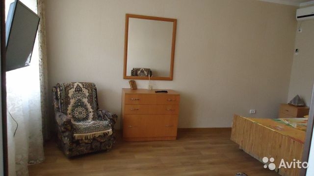 Сдаётся частное домовладение, состоящее из двух отдельных домов, находящееся в центре города, приспособленное для... - 2