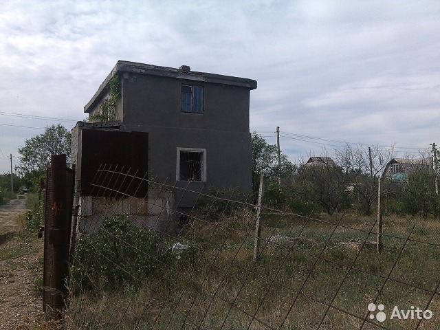 Жилой массив Степной. Брусничная. Продажа капитального дома 2 на участке 6 соток. Дом капитальный в 3 этаже...