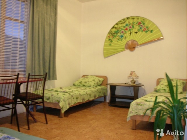 Продам  действующий  3-х этажный мини - отель площадью 241 кв.м.(ракушняк,стены - 1 метр шириной)  в красивейшем пгт.... - 4