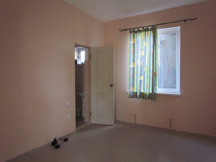 Продам мини-пансионат на Песчанке, 14комнат, общ. пл. 300кв.м. капитальное строение, 12 соток, госакт, огорожен... - 2