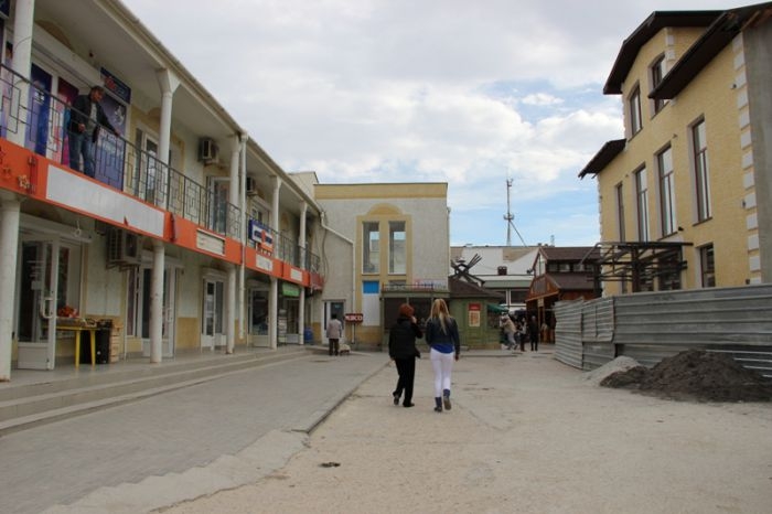 Продам помещение в г. Евпатория, рынок Универсам. Общая площадь 745 м2, 4-уровня, новое строение. На 1-этаже:... - 9