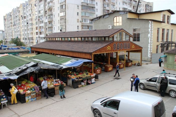 Продам помещение в г. Евпатория, рынок Универсам. Общая площадь 745 м2, 4-уровня, новое строение. На 1-этаже:... - 12