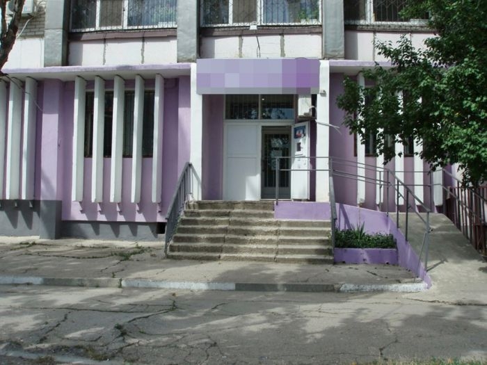 Торгово-офисное помещение на 1-м этаже 5-ти этажного жилого дома в г.Феодосия, ул.Крымская (мкрн Крымский массив).  -... - 15