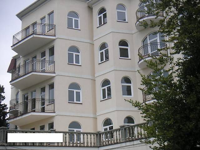 Предлагается к продаже новое строение c хозяйственными постройками на южном берегу Крыма в поселке Гурзуф, общей... - 1