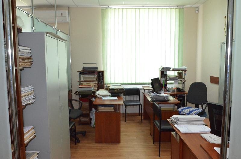 Продается офисное помещение 'под ключ' с мебелью и оргтехникой площадью 90 м2. Расположен офис на 2-м этаже нового... - 2