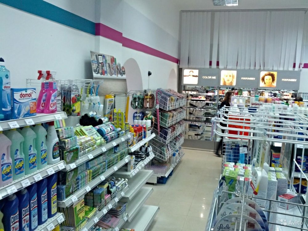 Продам действующий магазин в центре Симферополя, общей площадью 235 кв.метров. Высокодоходный готовый арендный... - 5