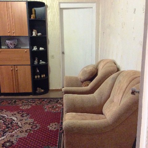 Продается теплая четырехкомнатная квартира (по цене трехкомнатной) по проспекту Октябрьской Революции, д 56 (р-н... - 3