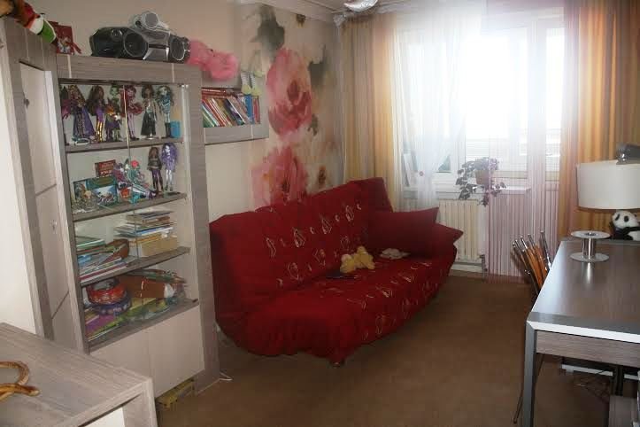 Продам в Севастополе трёхкомнатную квартиру чешку в 5-ом микрорайоне на ул. Маринеско . Квартира на 5 этаже...