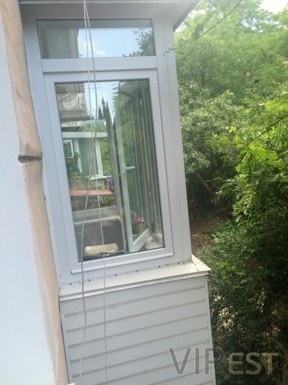 В центре города, вдали от шума, продаётся однокомнатная квартира на Московской в Ялте по улице Руданского в доме... - 16