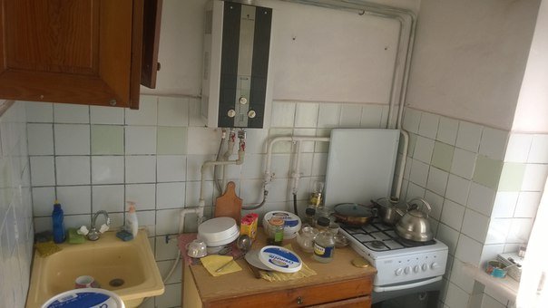 Продается трехкомнатная квартира общей площадью 54кв.м., окна обычные, один балкон выходящий на Проспект Победы, с/у... - 1