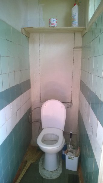 Продается трехкомнатная квартира общей площадью 54кв.м., окна обычные, один балкон выходящий на Проспект Победы, с/у... - 2