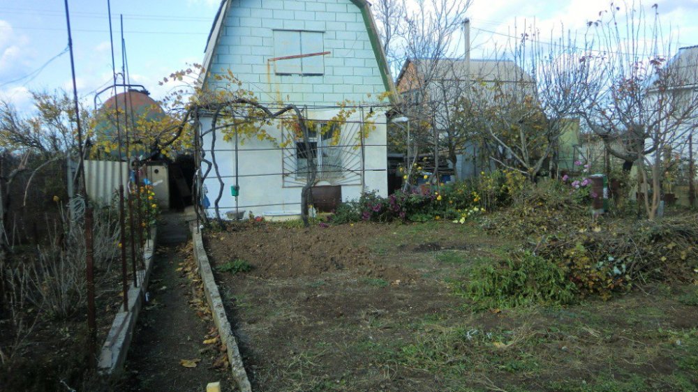 Продается Участок 0,430 га (4 сотки) СТ СКИФ (возле аэродрома) с 2-х этажным домом площадью 60 кв. м. В доме свет,... - 3
