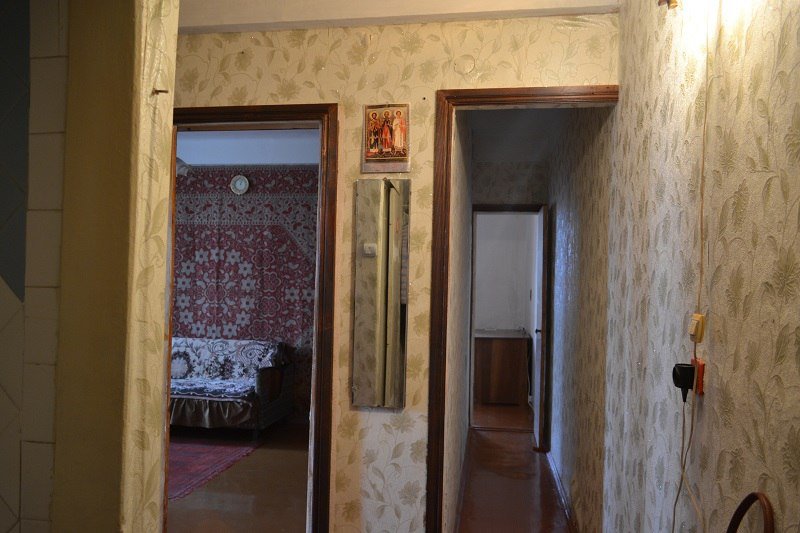 ПРОДАЕТСЯ ДВУХКОМНАТНАЯ КВАРТИРА НА УЛ. Л.ТОЛСТОГО,12а.  'Брежневка'. Этаж 2/5. Общая площадь- 46кв.м., жилая-... - 7