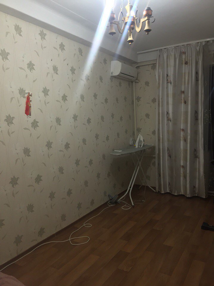 Срочно продам СВОЮ 2х комнатную квартиру на Корчагина 16( Камыши). Хорошее состояние, жилое! Квартира бабочка с двумя... - 1