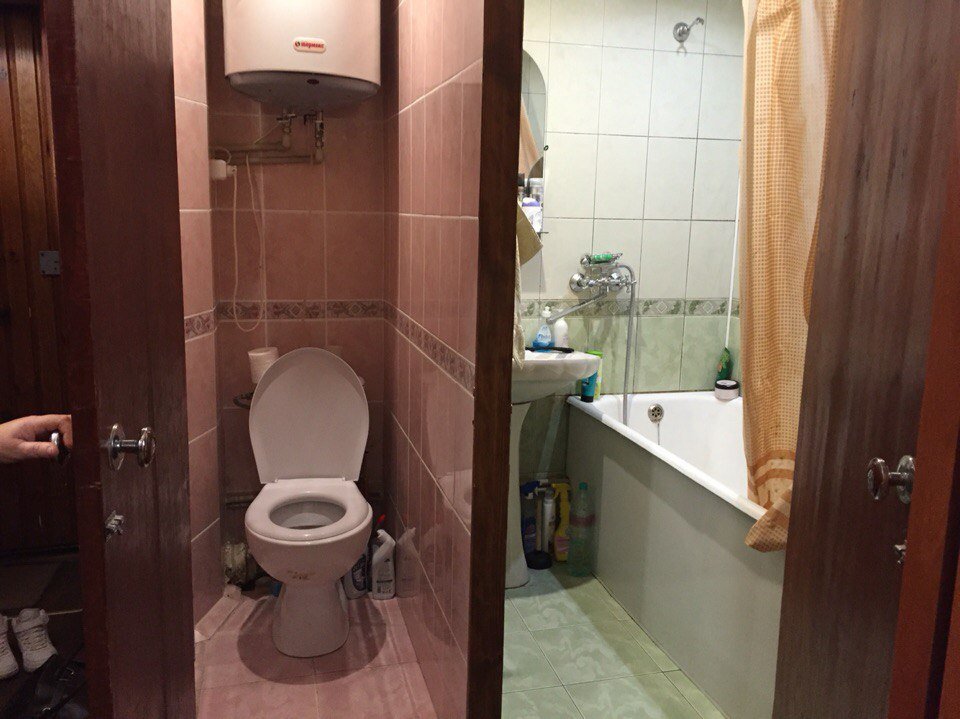 Срочно продам СВОЮ 2х комнатную квартиру на Корчагина 16( Камыши). Хорошее состояние, жилое! Квартира бабочка с двумя... - 2