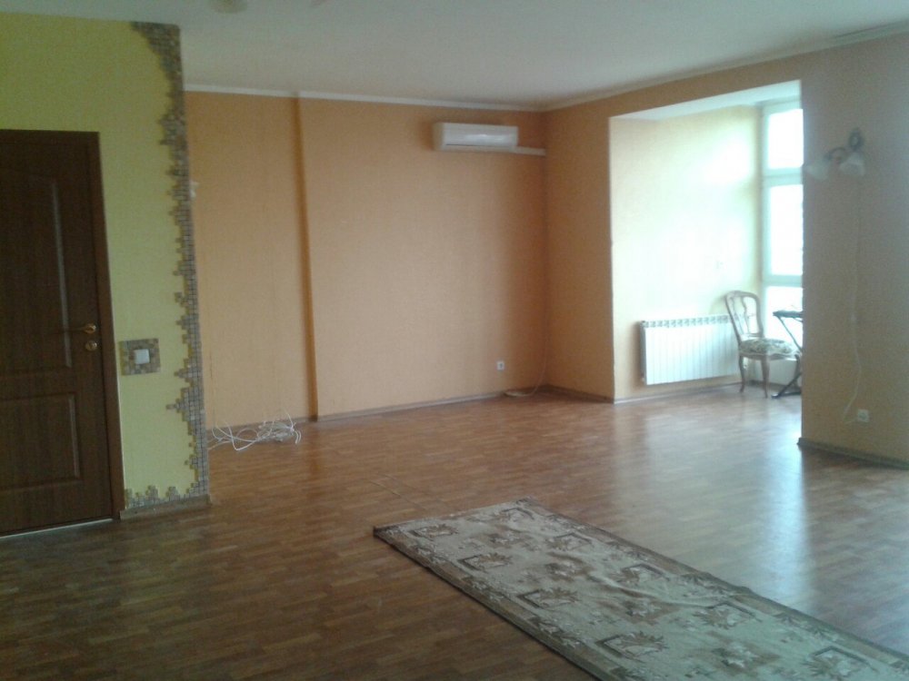 120 кв.м. 2 уровня  ул. Лермантова Консолевский дом.  2 сан.узла (в одном большая угловая ванная, в другом- душевая... - 8